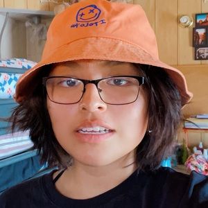 Meet your Posher, Latasha